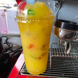 M-150 ปีโป้ปั่น  M-150 with Peepo Frappe