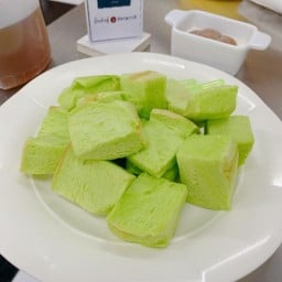 A06 ขนมปังอบไอน้ำ (ရေနွေးငွေ့)