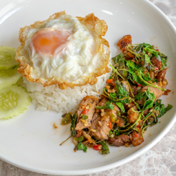 ข้าวกะเพราหมูกรอบ