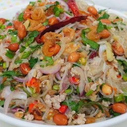 ยำวุ้นเส้นโบราณ