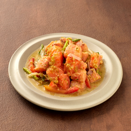 ยำแซลมอน