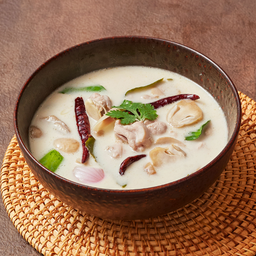 ต้มข่าไก่