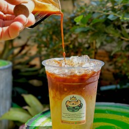 Americano with honey lemon