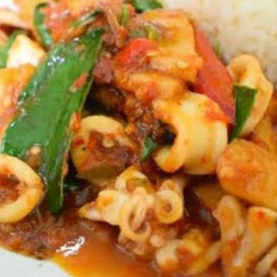 ข้าวพริกแกงหมูรวมทะเล