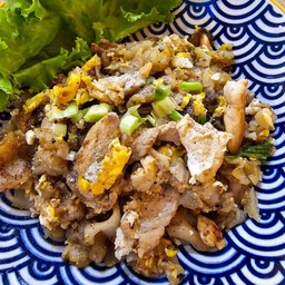 ก๋วยเตี๋ยวคั่ว เส้นใหญ่