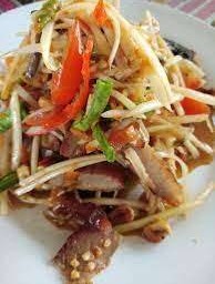 ส้มตำปลาร้าคอหมูย่าง