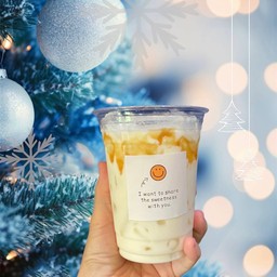 นมคาราเมลเย็น