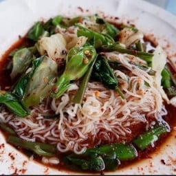 ตำแซ่บ ยำนัว by แม่พลอย ซอยกันตนา
