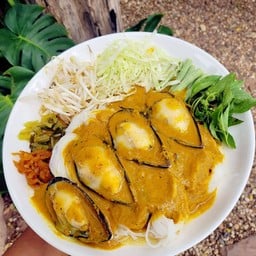 ขนมจีนน้ำยาหอยอบชีส