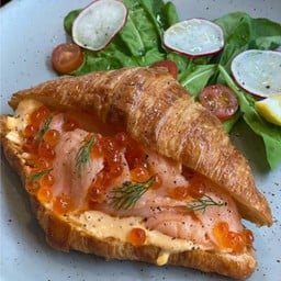 Salmon and egg sunrise (LM)