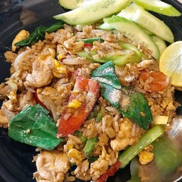 ข้าวผัดหมูชิ้น