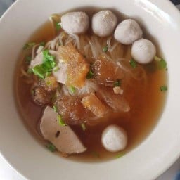 ร้านก๋วยเตี๋ยวกุดชุม อำนาจเจริญ