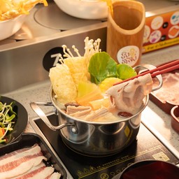 เกาเหลา เซ็ตหมู + โค้ก