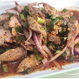 น้ำตกเนื้อ