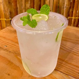 ข้าวลาบหมูทอด by คลองอภิรมย์