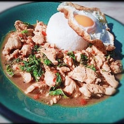 กระเพราไก่