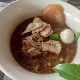 ก๋วยเตี๋ยวหน้าค่าย