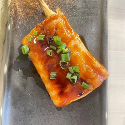 ครีบท้องแซลมอนย่าง