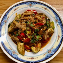 หมูป่าผัดเผ็ด