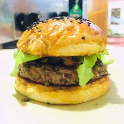 Sanji (เบอร์เกอร์เนื้อโคขุน Full option)