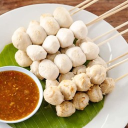 ลูกชิ้นหมูทอด