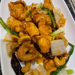 ไก่ผัดเม็ดมะม่วง