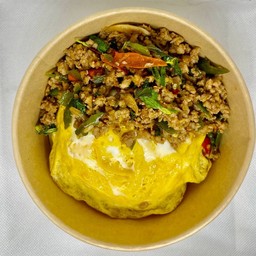 ข้าวไข่ข้นกระเพราหมูสับ
