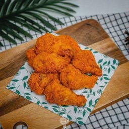 ไก่เขย่าวิงซ์แซ่บ