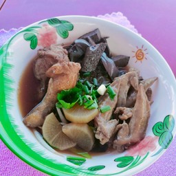 ก๋วยเตี๋ยวไก่ ตี๋ใหญ่