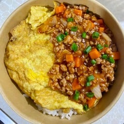 ข้าวไข่เจียวแยกไส้