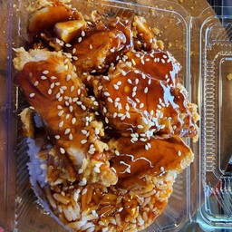 ข้าวไก่ทอด ราดซอสเกาหลี