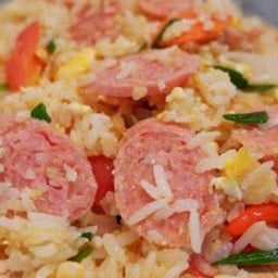 ข้าวผัดแหนม