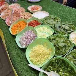 บ้านไข่เจียวเปียร์นนท์ & หม่าล่า ไข่เจียว เปียนนท์