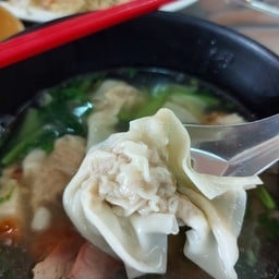 เกี๊ยวแดง+กรอบ(พิเศษ)