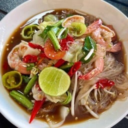 Yummy rayong ส้มตำ-ยำ