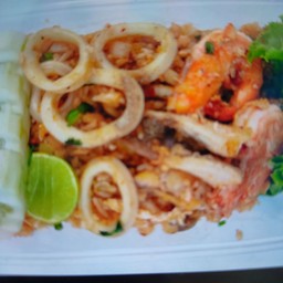 ข้าวผัดรวมมิตร