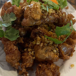 Fried Pork Intestines with Garlic