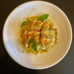 Noodle Green Curry Crispy Chicken