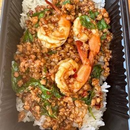 กะเพราหมูสับกุ้ง