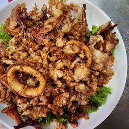 Fried Squid With Garlic And Pepper [With Rice]