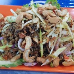 ยำปลาดุกฟู