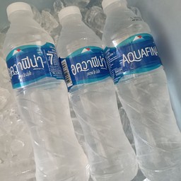 น้ำเปล่าเย็นๆ