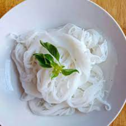 ขนมจีน (RICE NOODLES)