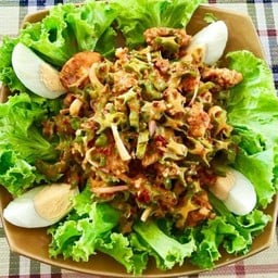 ยำถั่วพลู