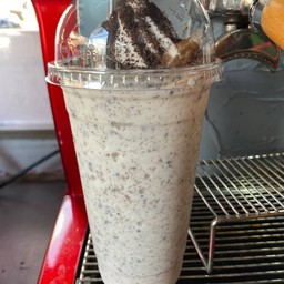 นมสดโอริโอ้ปั่น Oreo Fresh Milk Shake