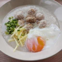 โจ๊กหมูไข่ไก่