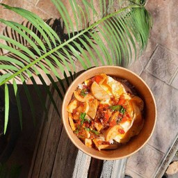 ข้าวกะเพราหมูยอ