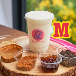 Pfesta Go Yogurt M with toppings&sauce(D)