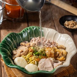 ก๋วยเตี๋ยวน้ำใสโบราณ