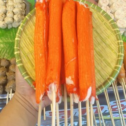 ลูกชิ้นปิ้งเตาถ่านแตงโมปั่น